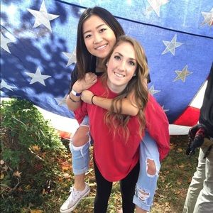 Meet your Posher, Julia